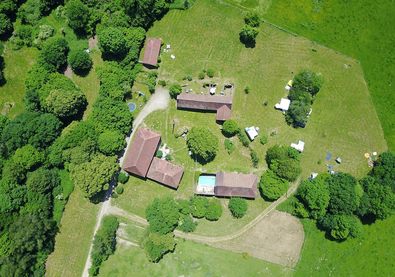 La Rhue Gites - Jacuzzi Jumilhac-le-Grand Екстериор снимка