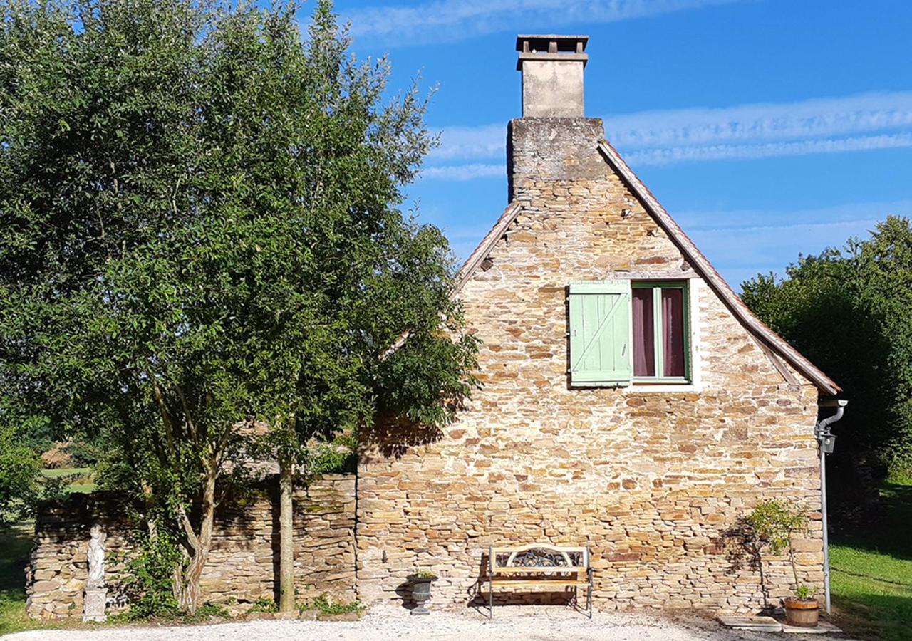 La Rhue Gites - Jacuzzi Jumilhac-le-Grand Екстериор снимка