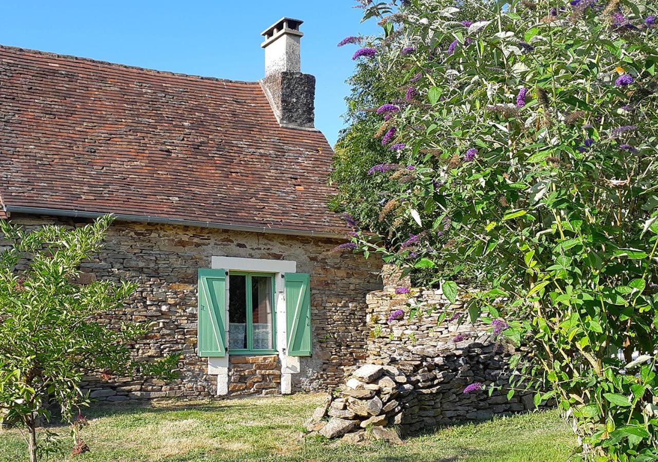 La Rhue Gites - Jacuzzi Jumilhac-le-Grand Екстериор снимка