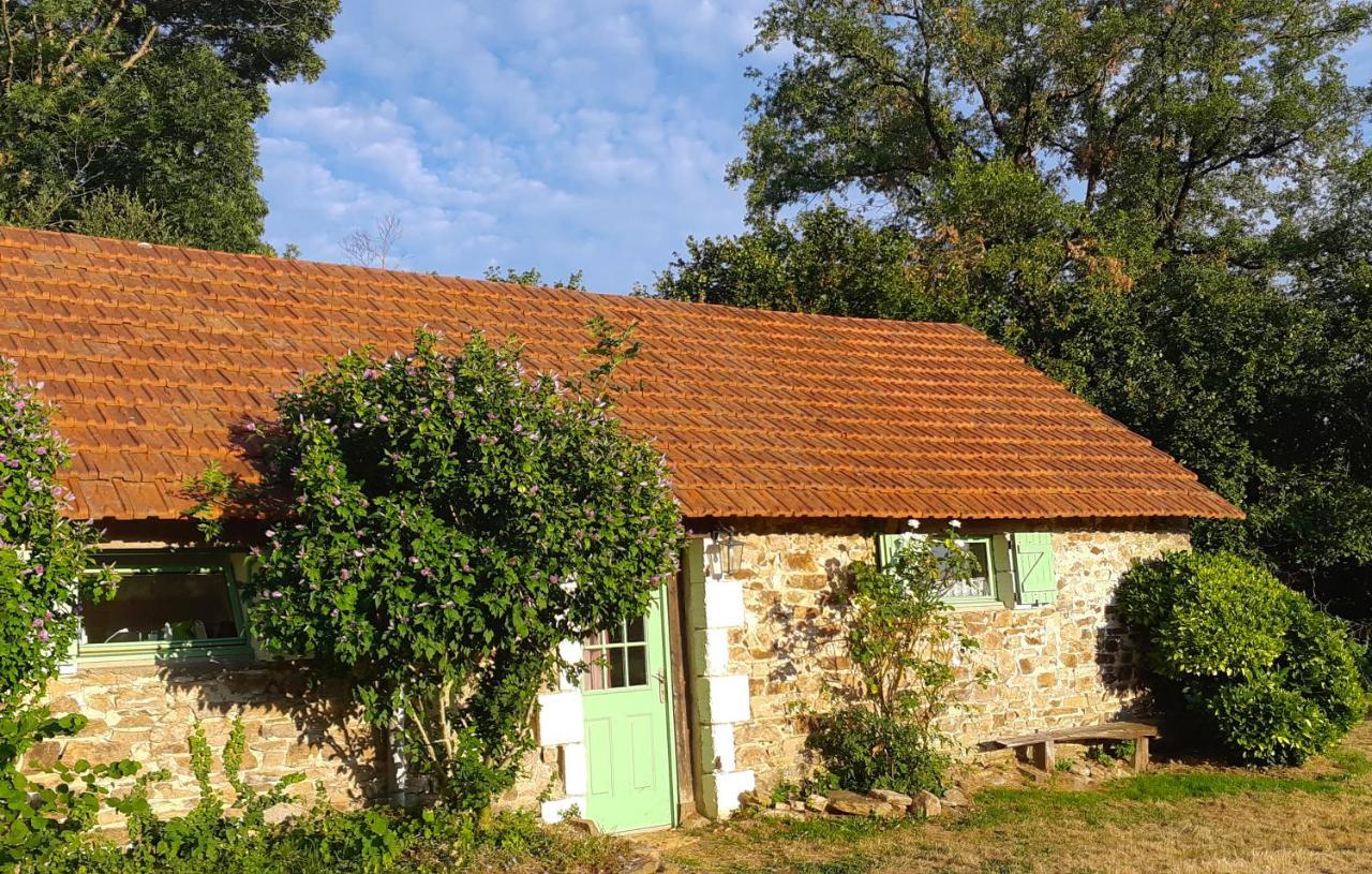 La Rhue Gites - Jacuzzi Jumilhac-le-Grand Екстериор снимка